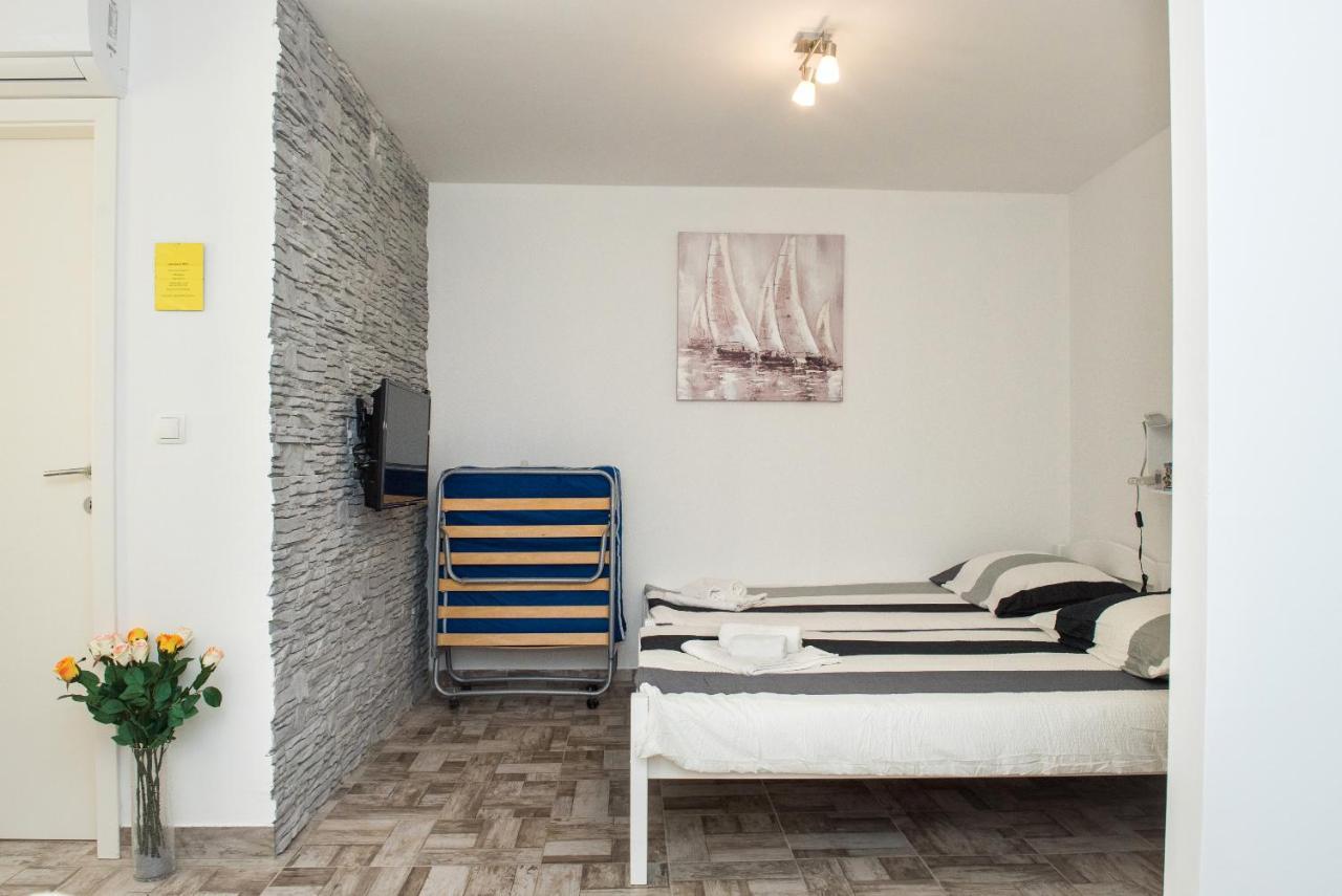 שיבניק Studio Apartment Bilic מראה חיצוני תמונה