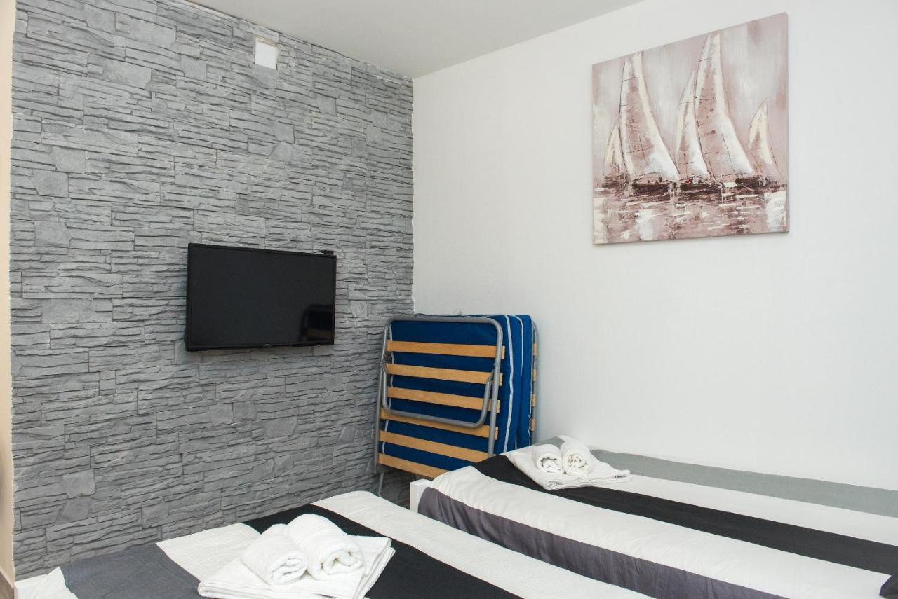 שיבניק Studio Apartment Bilic מראה חיצוני תמונה